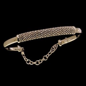 18K White Gold HIMO Bangle