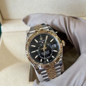 Two Tone Sky Dweller